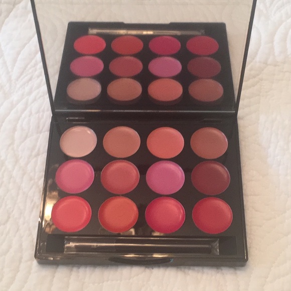 NWT ISH LIP STATEMENT PALETTE - Picture 3 of 7